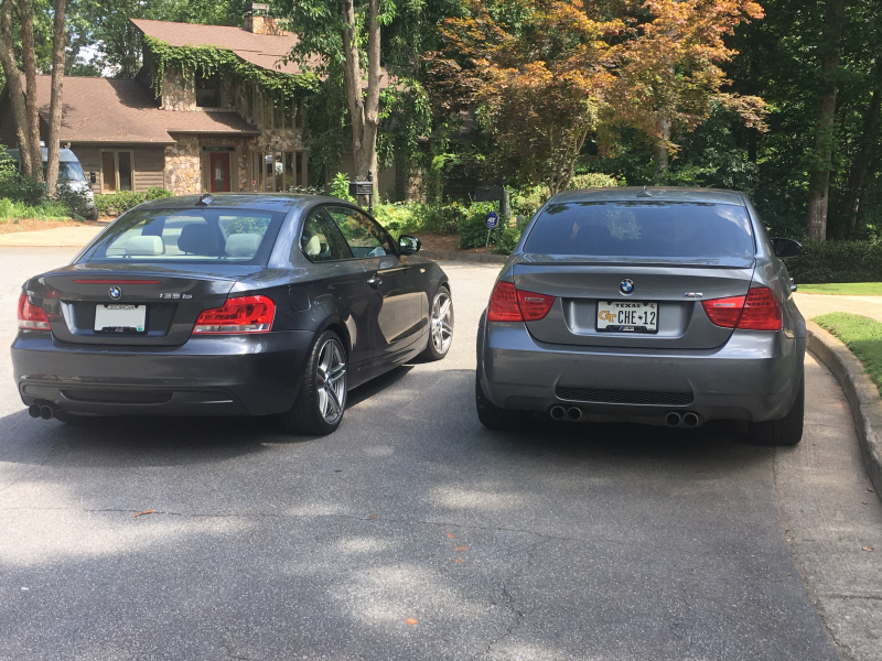 Illustration for article titled Today in unnecessary car shopping with E90M3, we find the same car that my dad drives